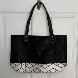 Chic Black and White Geometric Tote